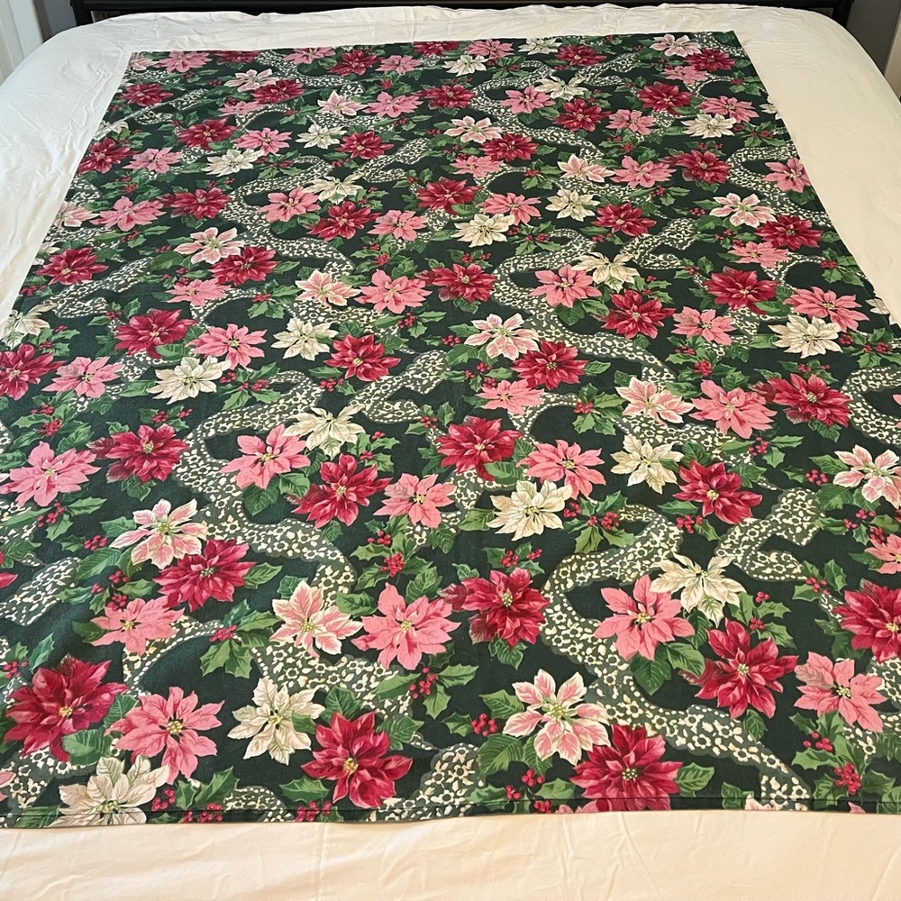 Floral poinsettia Holiday Tablecloth